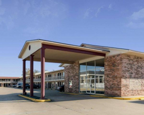  Econo Lodge Russellville I-40  Расселлвилл